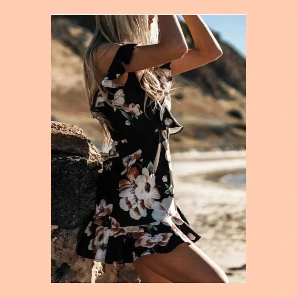 🆕Floral Ruffled Spaghetti Strap Mini Dress L🆕 - Picture 3 of 9